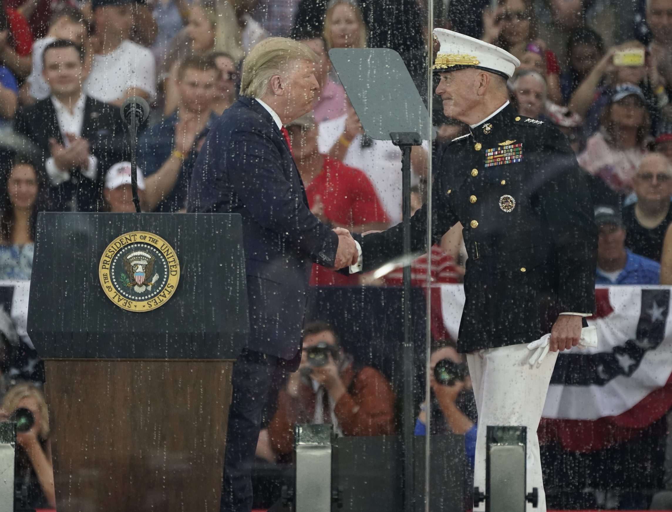 2019-07-04T232052Z_91263823_RC1D397BD0C0_RTRMADP_3_USA-JULYFOURTH-TRUMP