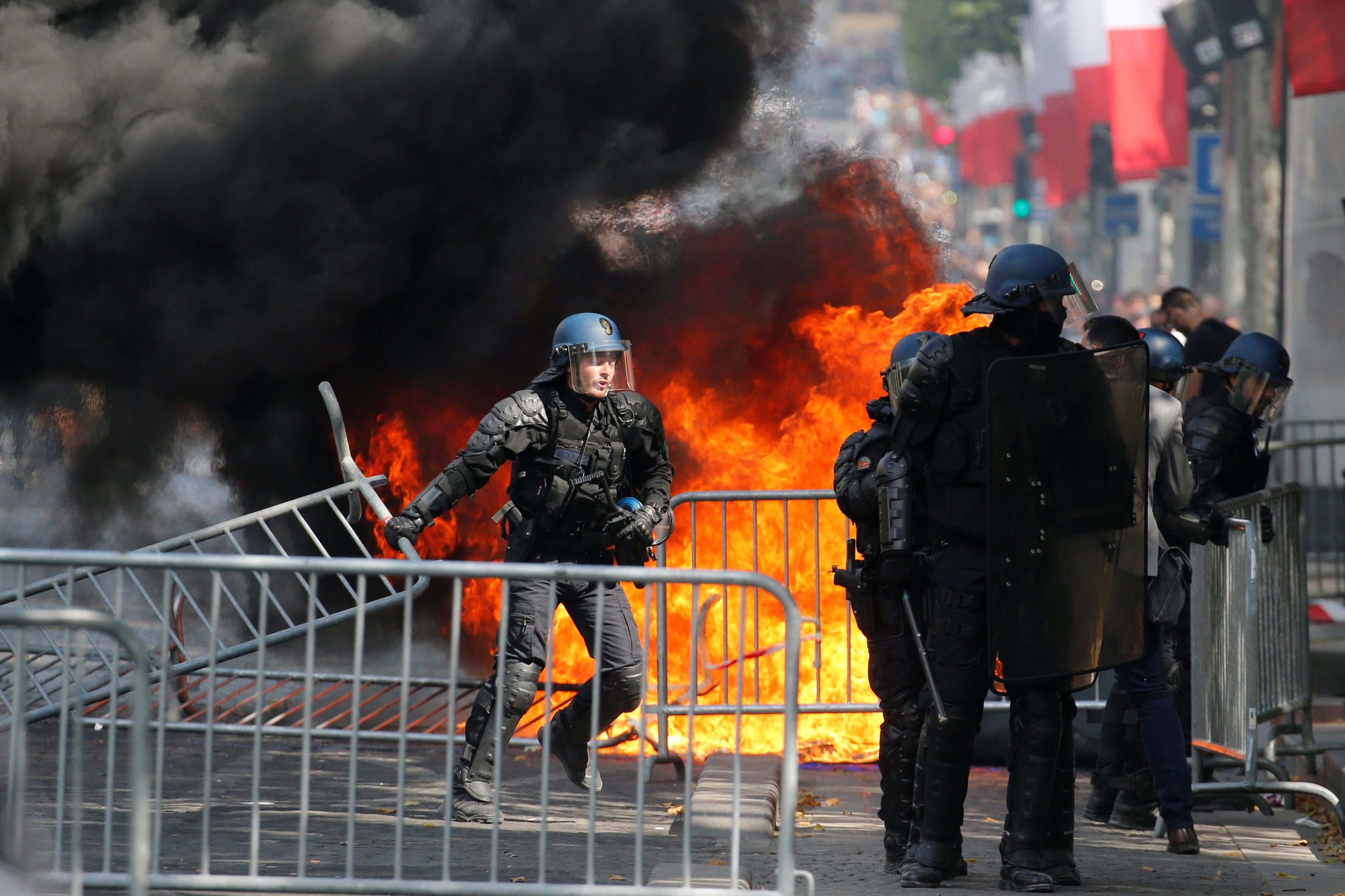 2019-07-14T151025Z_755293727_RC1107D191E0_RTRMADP_3_FRANCE-NATIONALDAY-PROTESTS