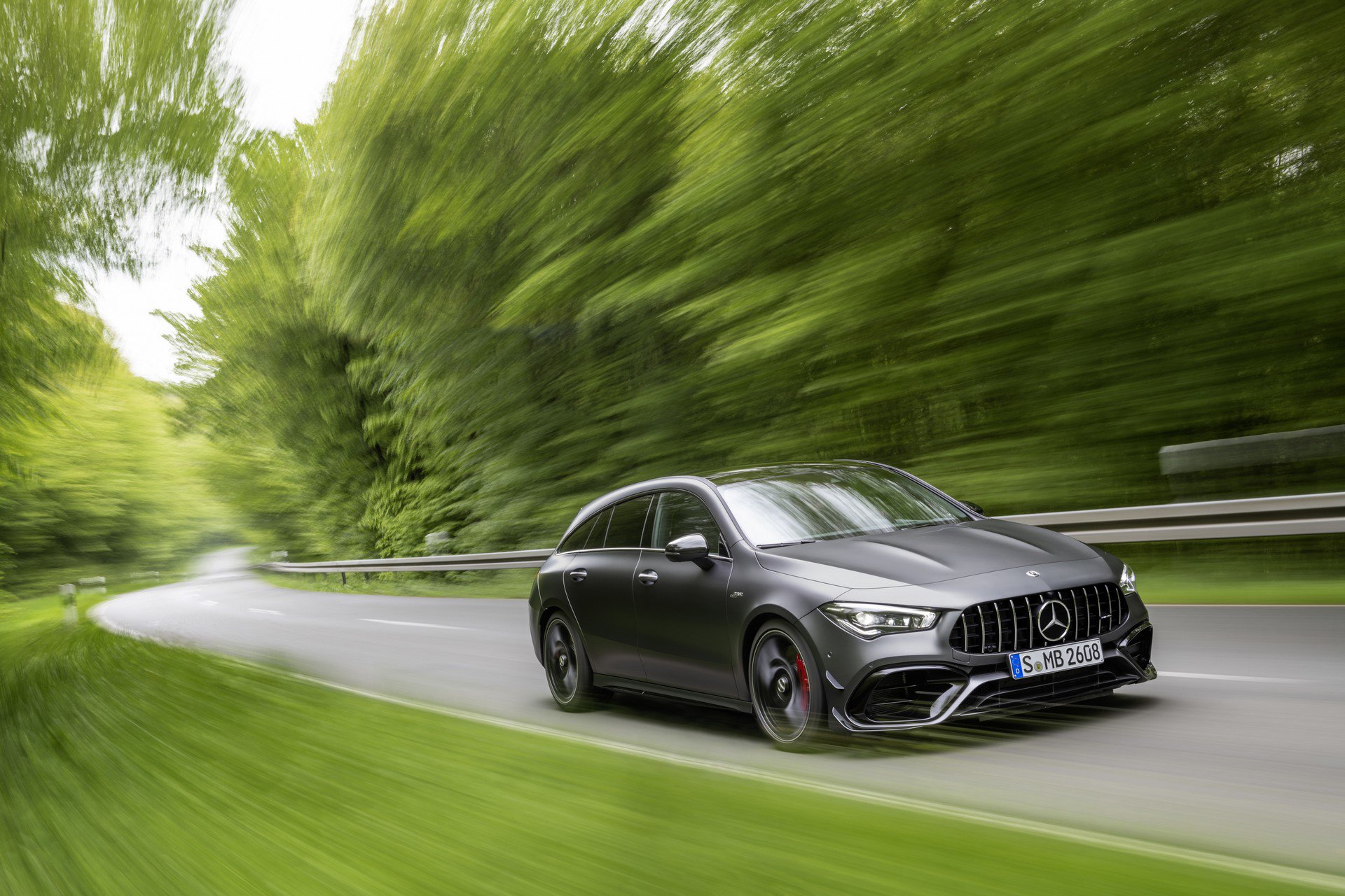 091e5ace-2020-mercedes-amg-cla-45-shooting-brake-8