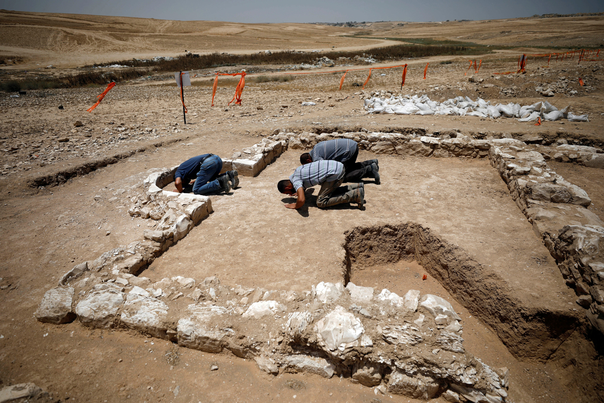 2019-07-18T120829Z_482855516_RC1F9A387C00_RTRMADP_3_ARCHAEOLOGY-ISRAEL-MOSQUE copy