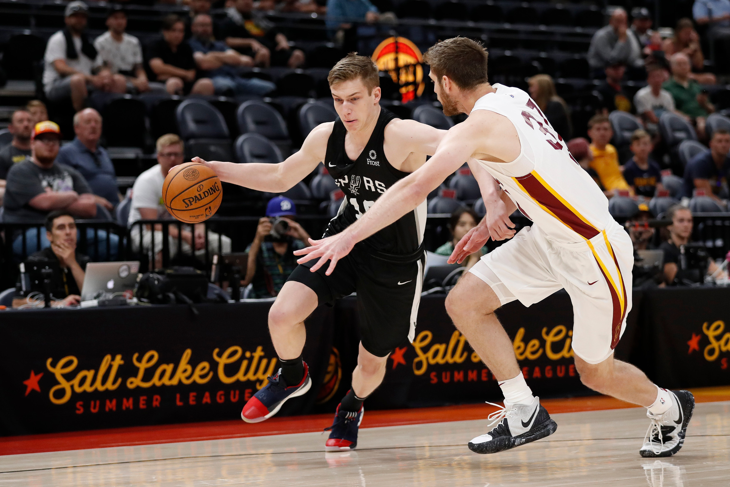 Luka Šamanić u prvoj utakmici za San Antonio