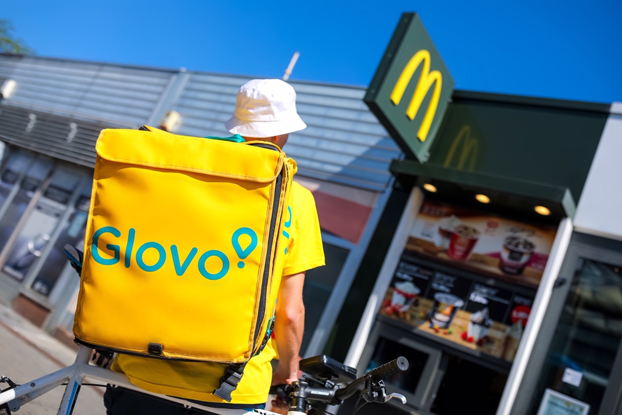 Dostava je moguća putem Glovo aplikacije