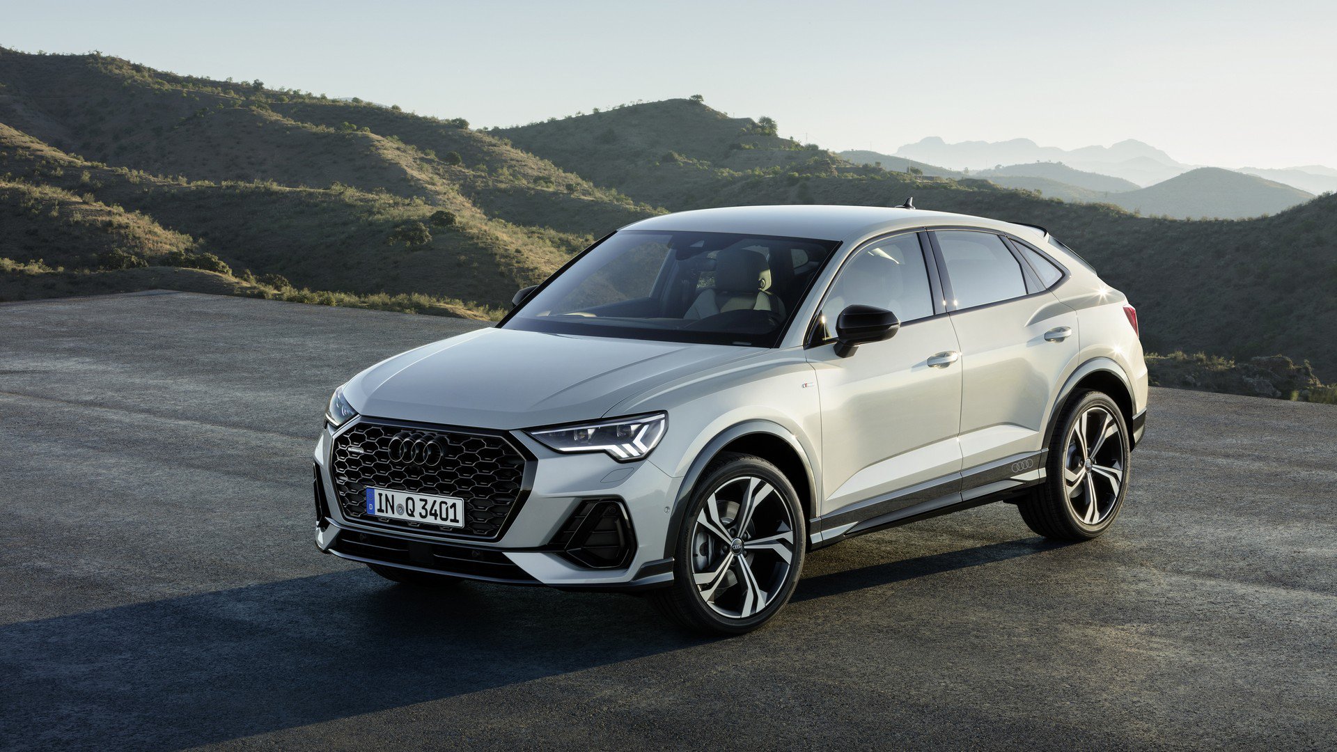 d3ce1849-2020-audi-q3-sportback-21
