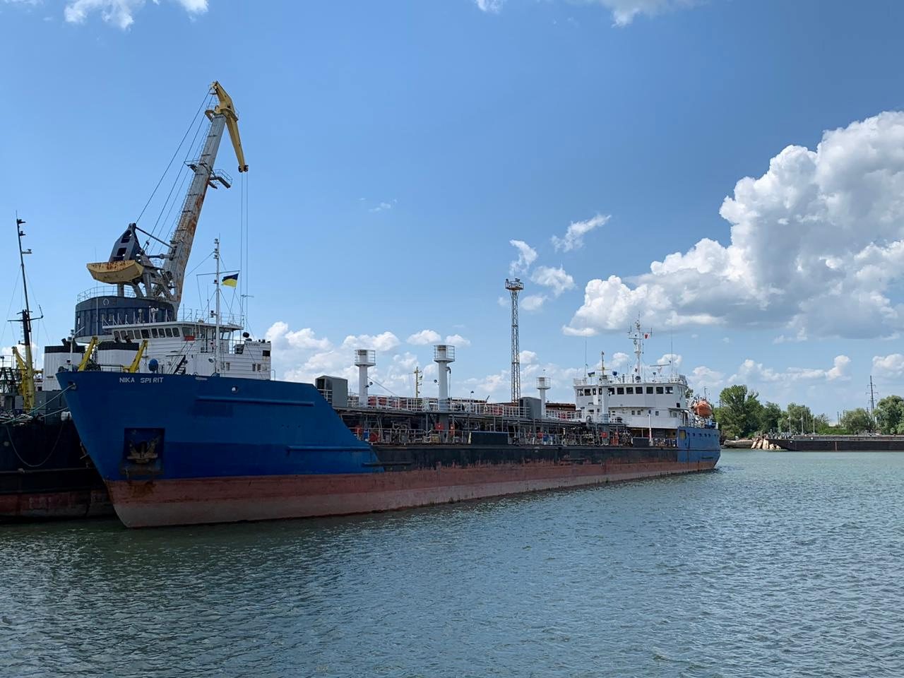 2019-07-25T115053Z_820625821_RC1C796A7000_RTRMADP_3_UKRAINE-CRISIS-TANKER