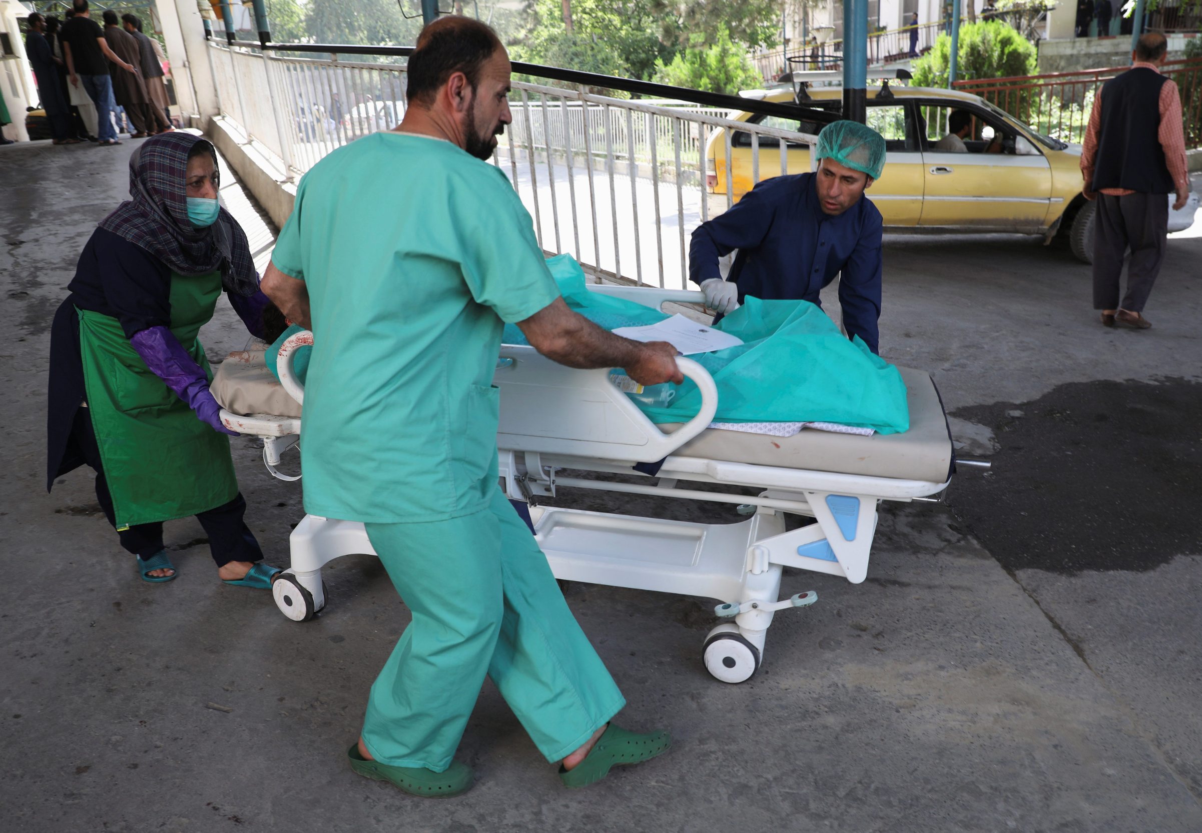 Ozlijeđenog voze u bolnicu nakon novog napada u Kabulu