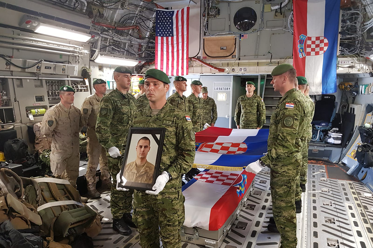 Prijevoz tijela Josipa Briškog