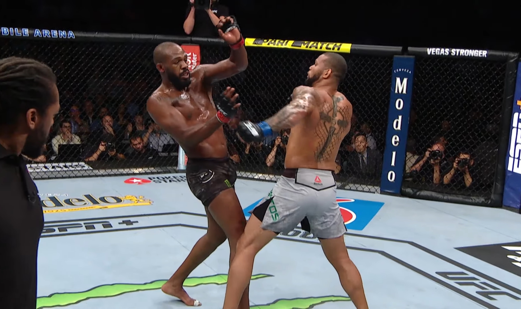 Jon Jones i Thiago Santos