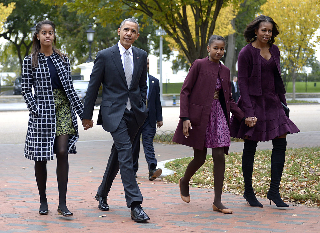 Michelle i Barack sa svojim kćerima Sashom i Malijom.