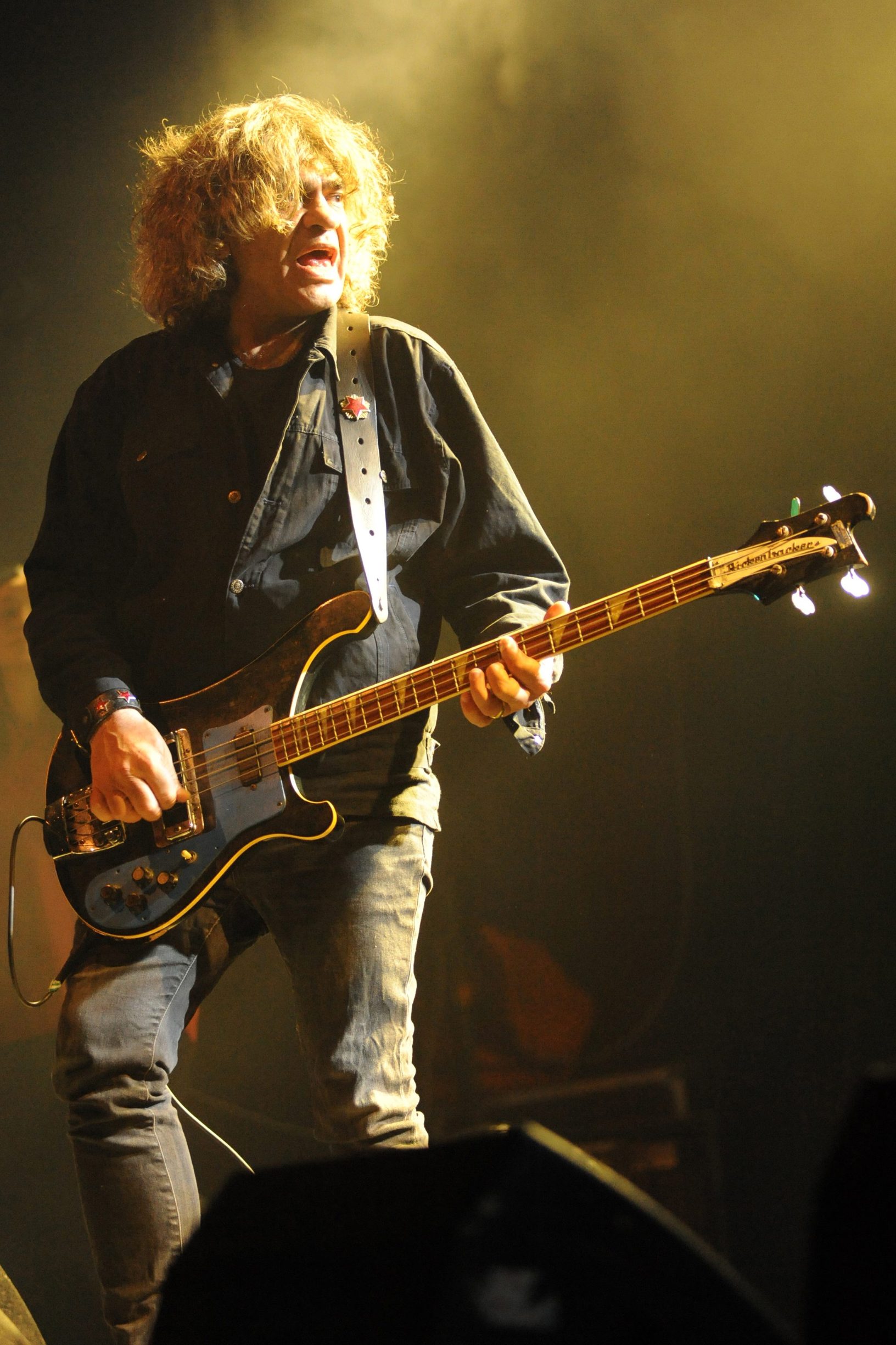 Dušan Kojić Koja na koncertu u Tvornici kulture u travnju 2016. godine