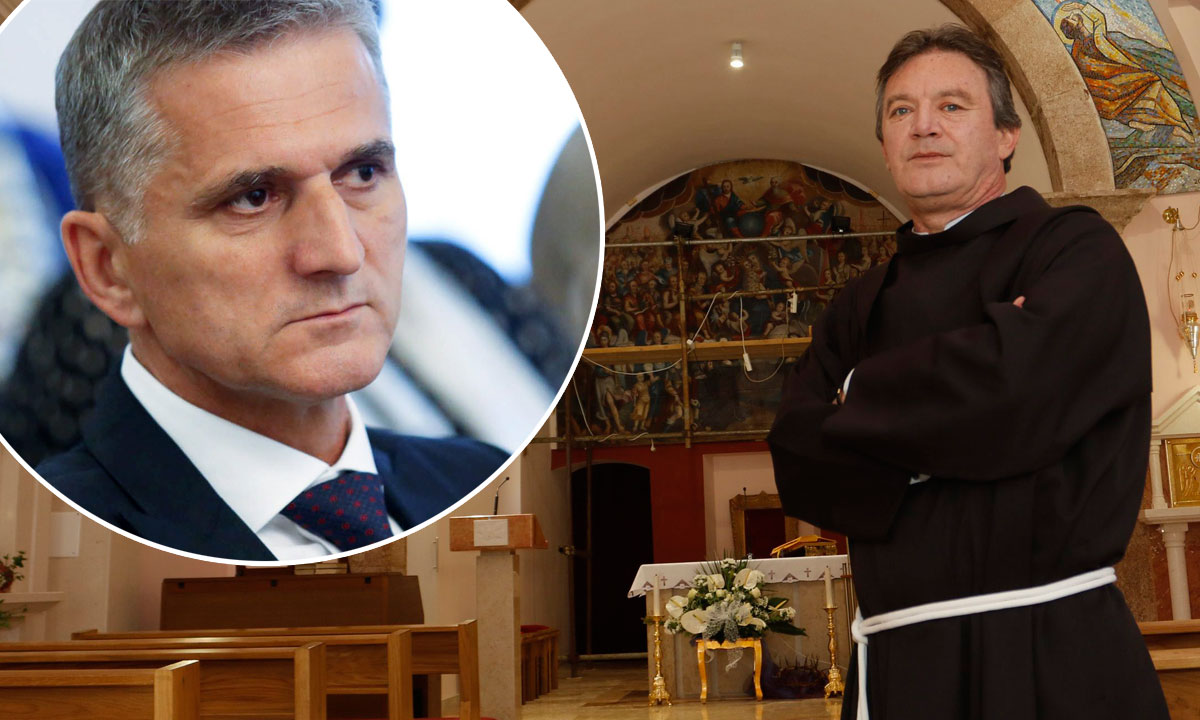 Goran Marić (u krugu), fra Željko Tolić (desno)