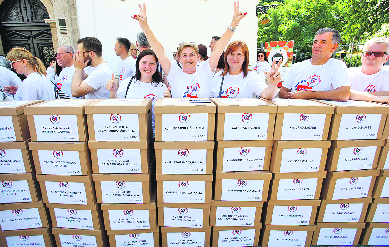 250441-321184-sindikati_potpisi13-130619