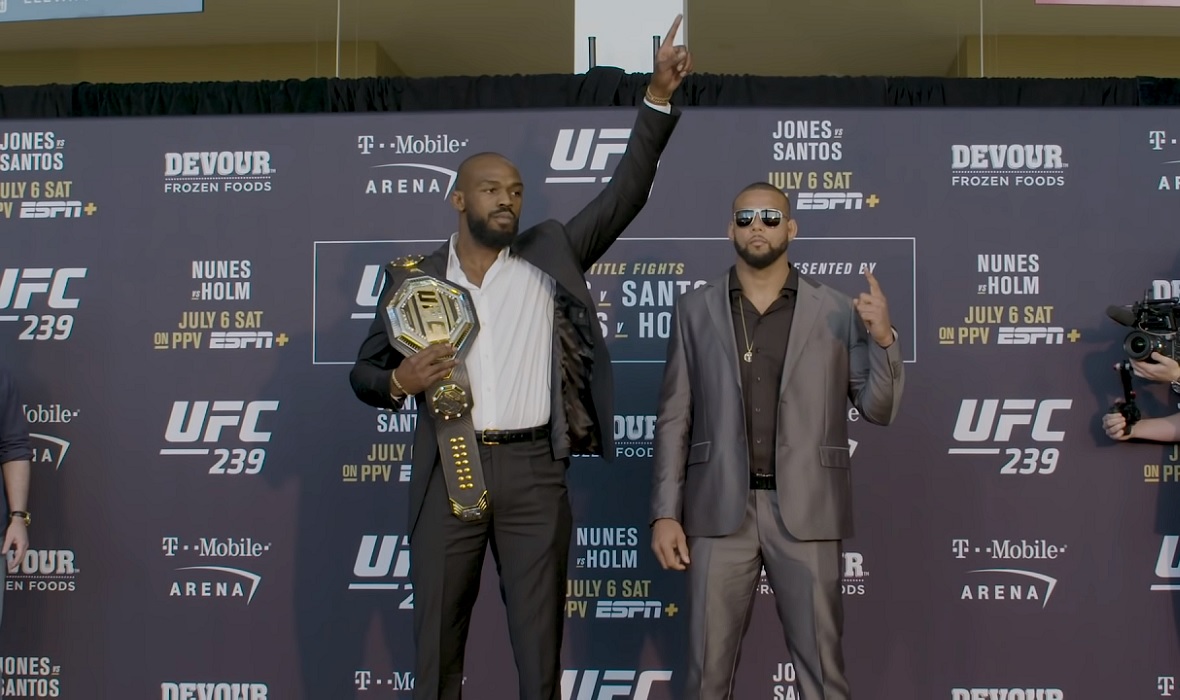 Jon Jones i Thiago Santos