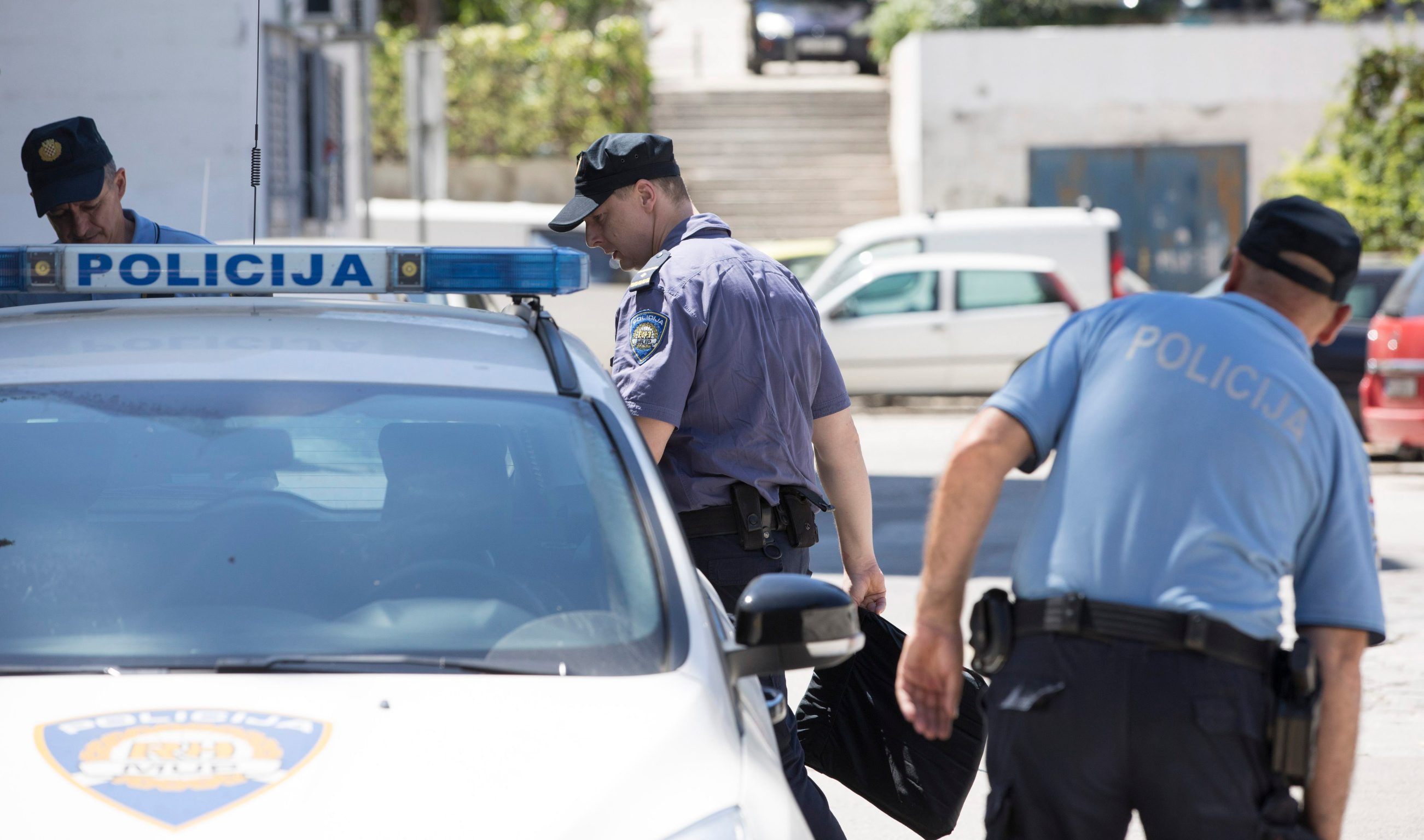 policija_plokite2-290609