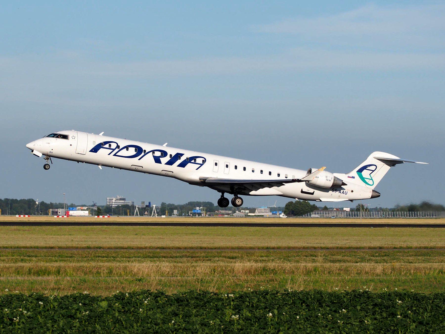 Avion Adria Airwaysa