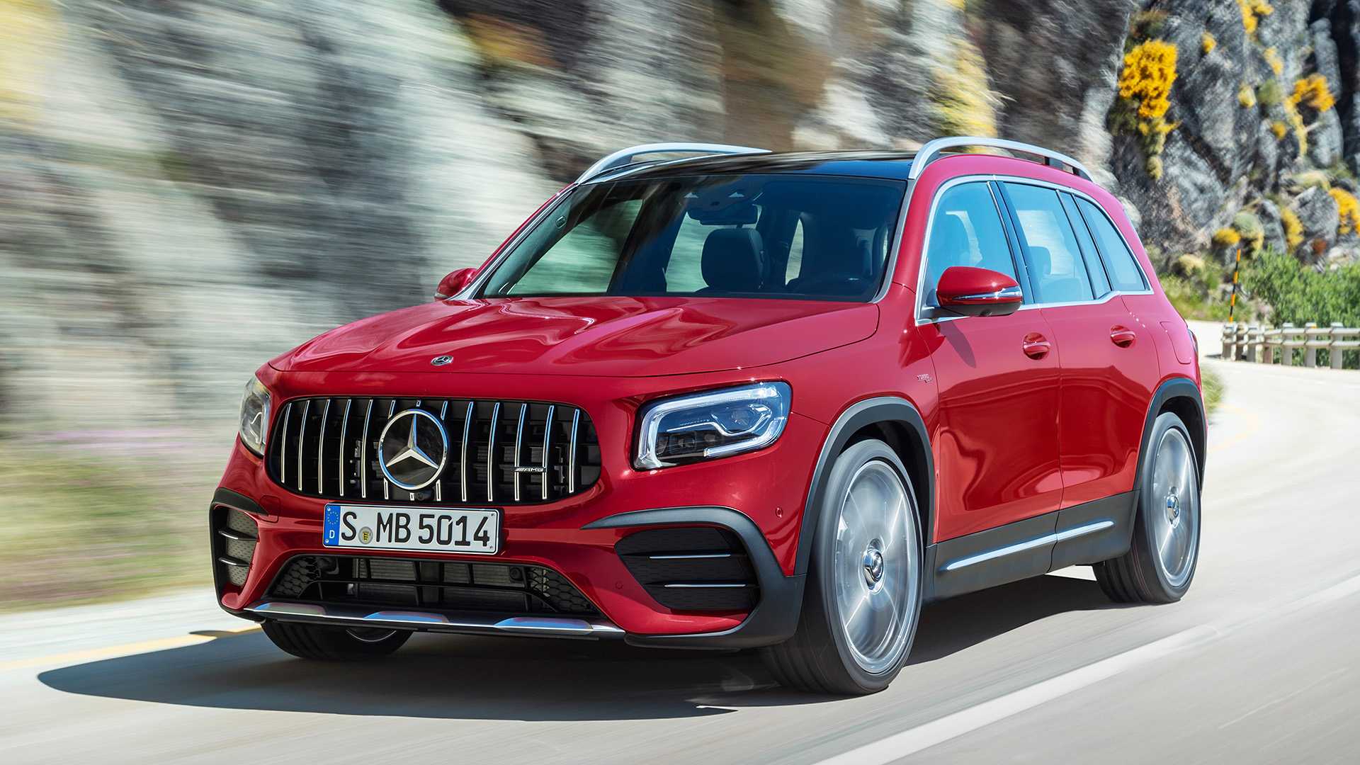 mercedes-amg-glb-35-4matic-2019 (6)