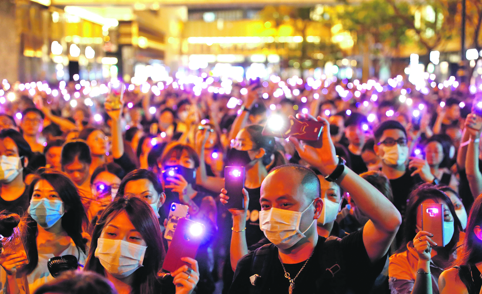 2019-08-28T132147Z-1711474279-RC1BAE9EE330-RTRMADP-3-HONGKONG-PROTESTS-ABUSE