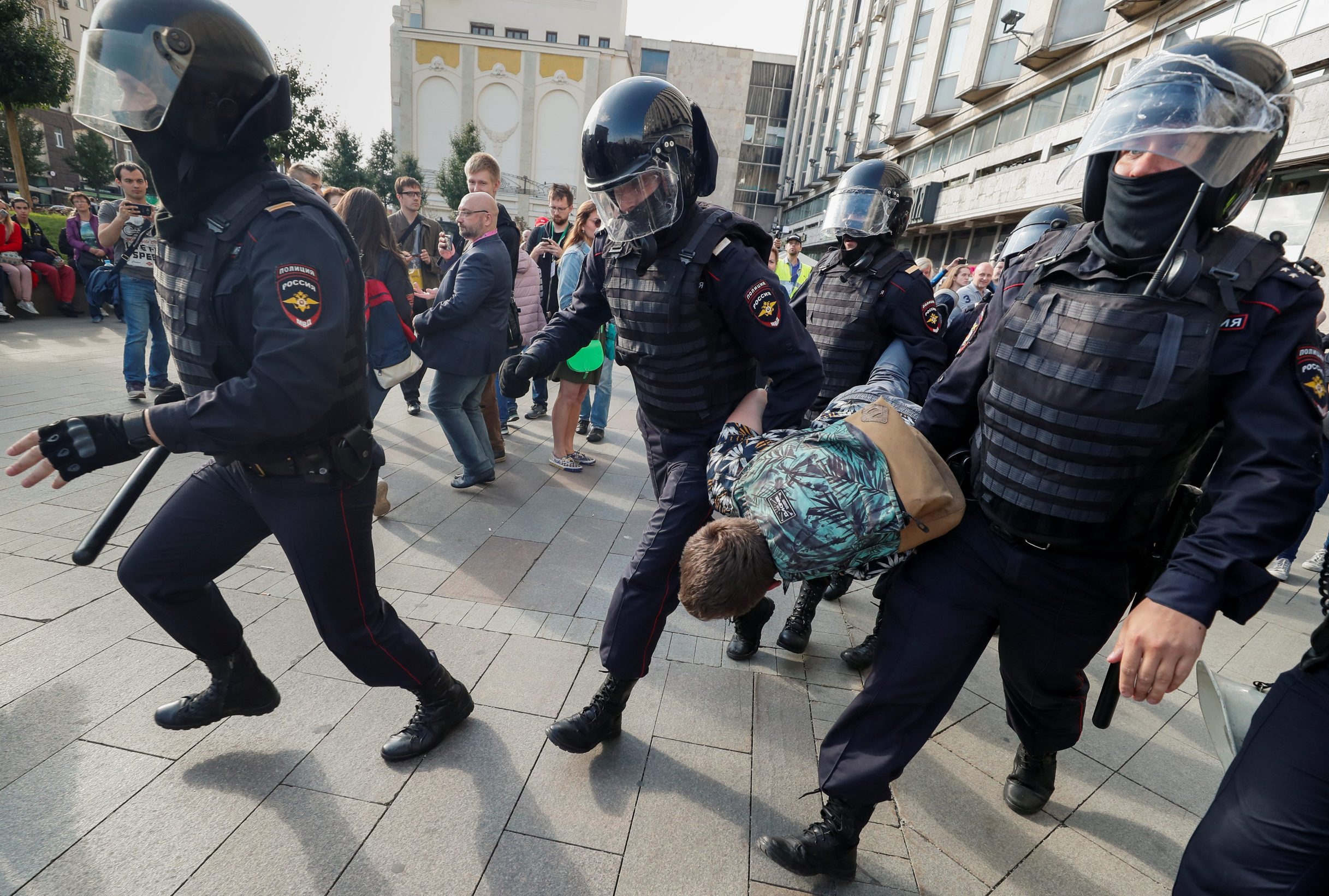 2019-08-03T171237Z_282188479_RC1254ADC300_RTRMADP_3_RUSSIA-POLITICS-PROTESTS