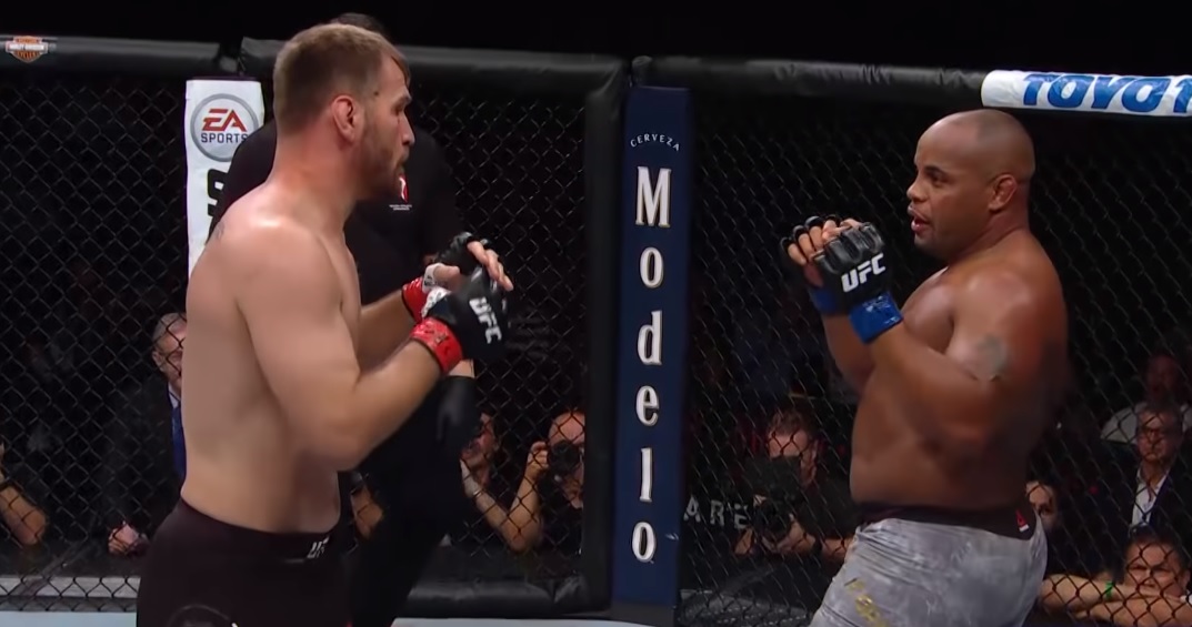 Miočić vs. Cormier