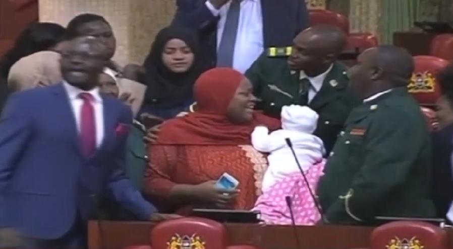 Kenija parlament beba