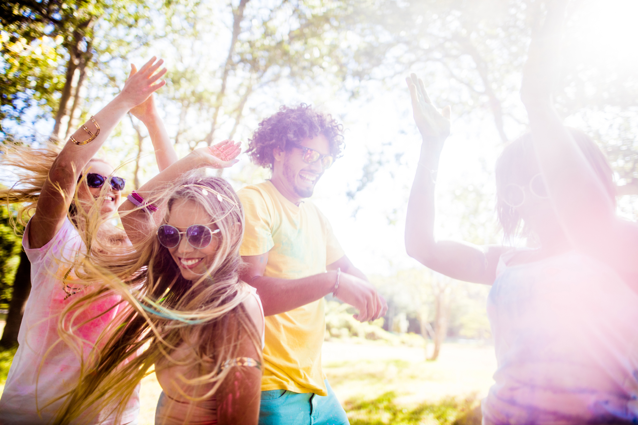 Plesni nastupi profesionalnih plesnih parova i plesne animacije publike plesnog studija Nicolas, održavat će od 20 do 23 sata.