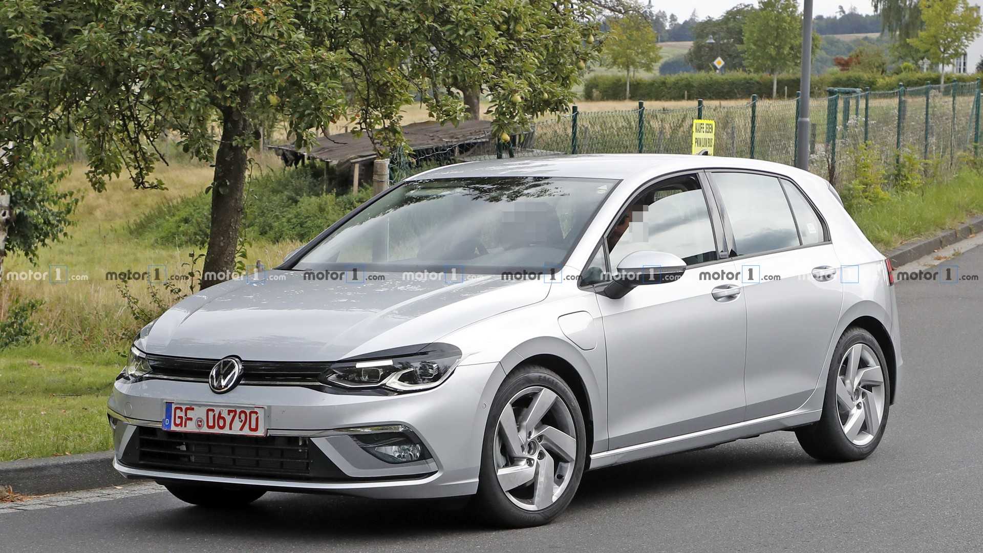 2021-vw-golf-gte-spy-photo (2)