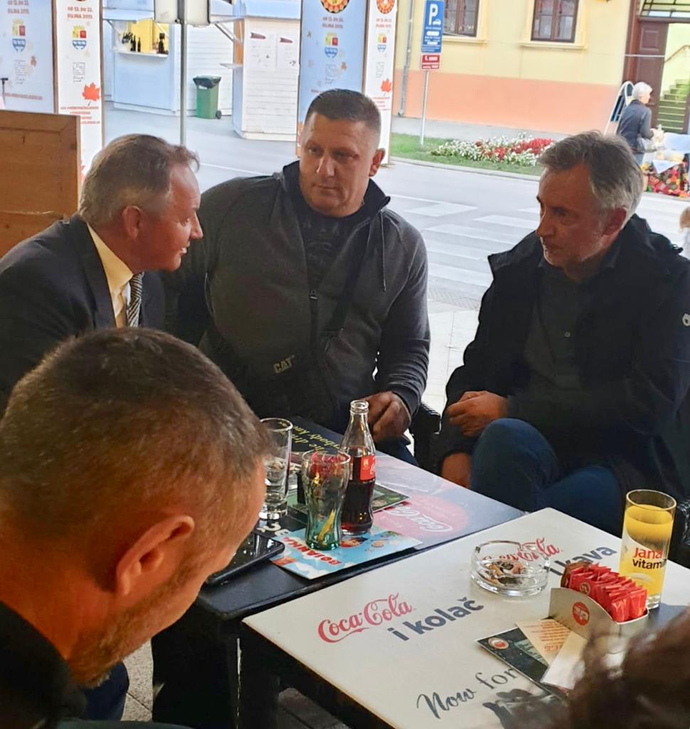 PHOTO-2019-09-20-22-16-53