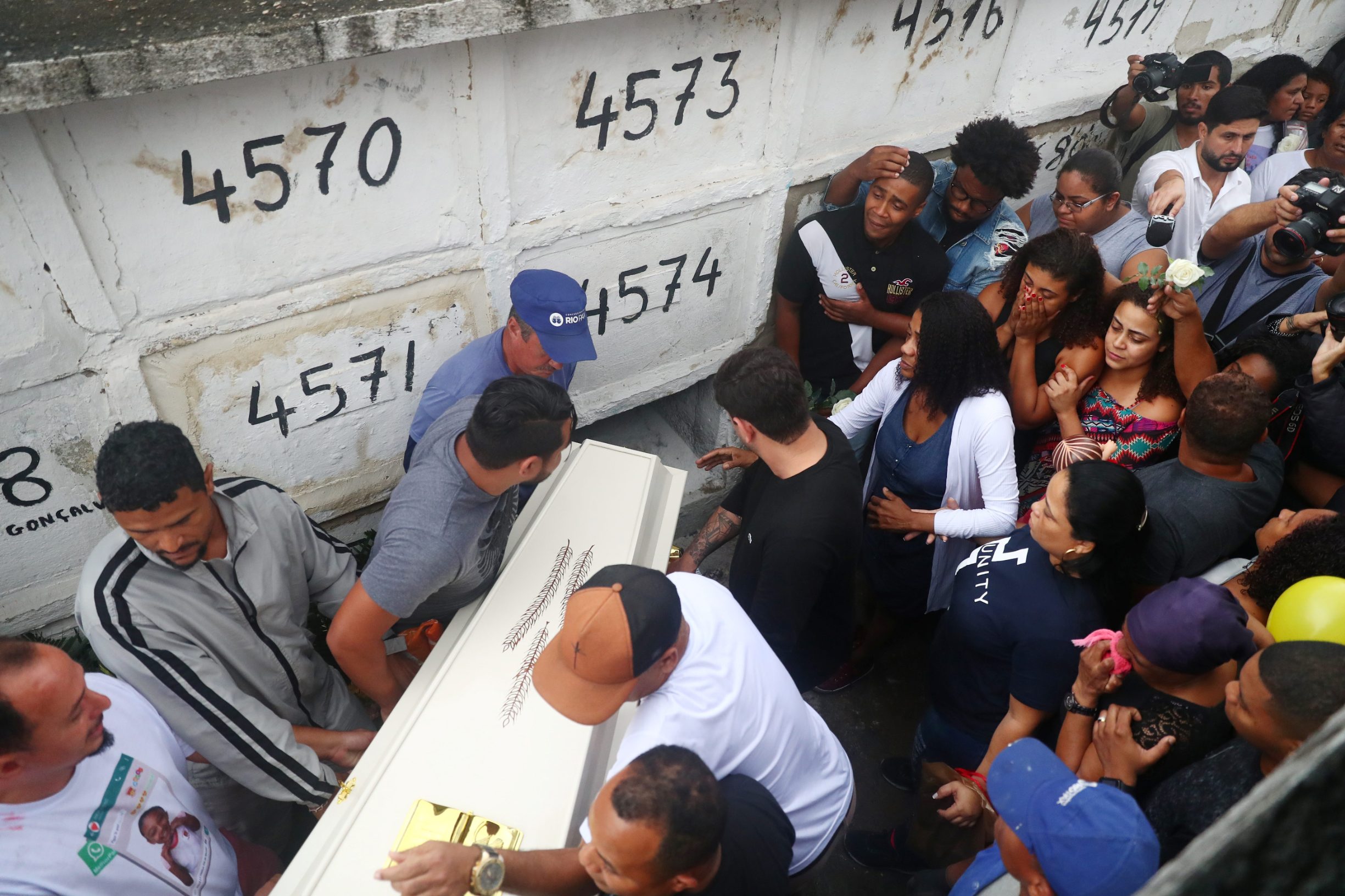 Sprovod ubijene djevojčice