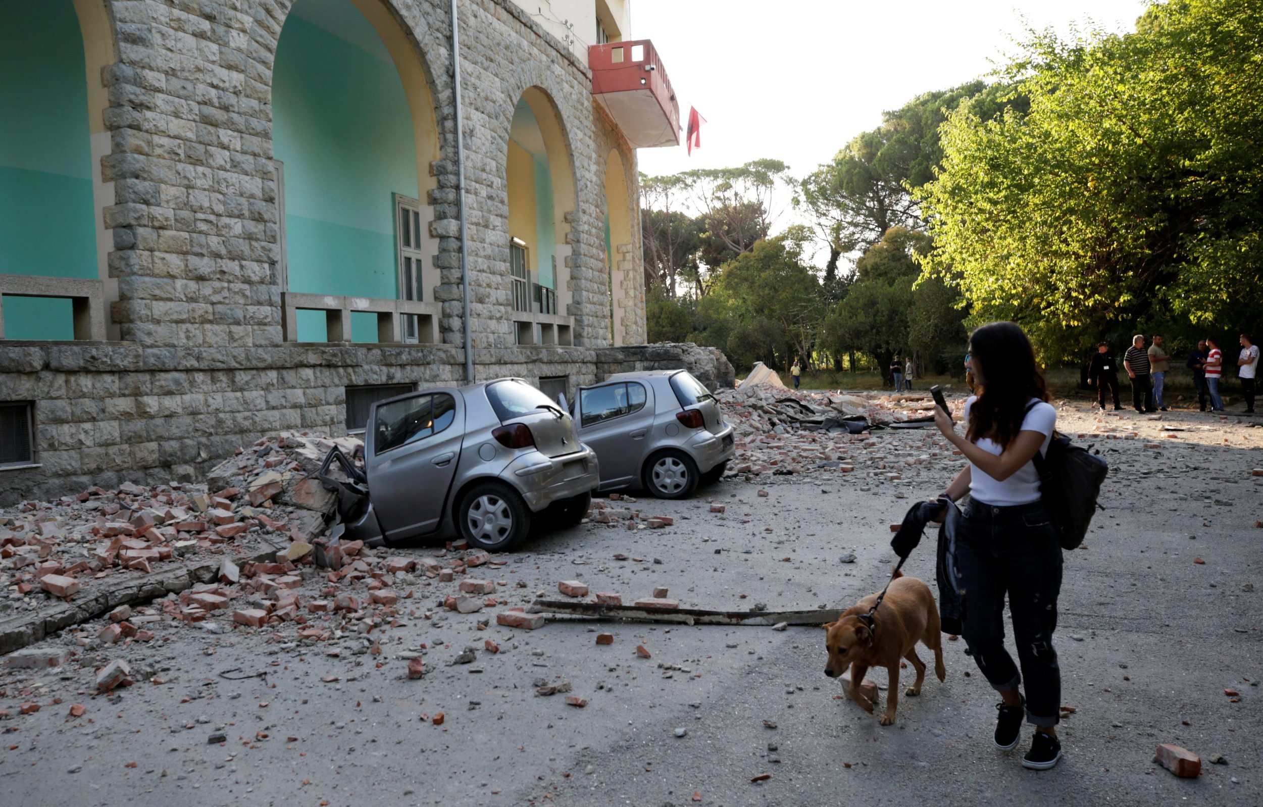 2019-09-21T163222Z_521785820_RC1ED2429130_RTRMADP_3_ALBANIA-QUAKE