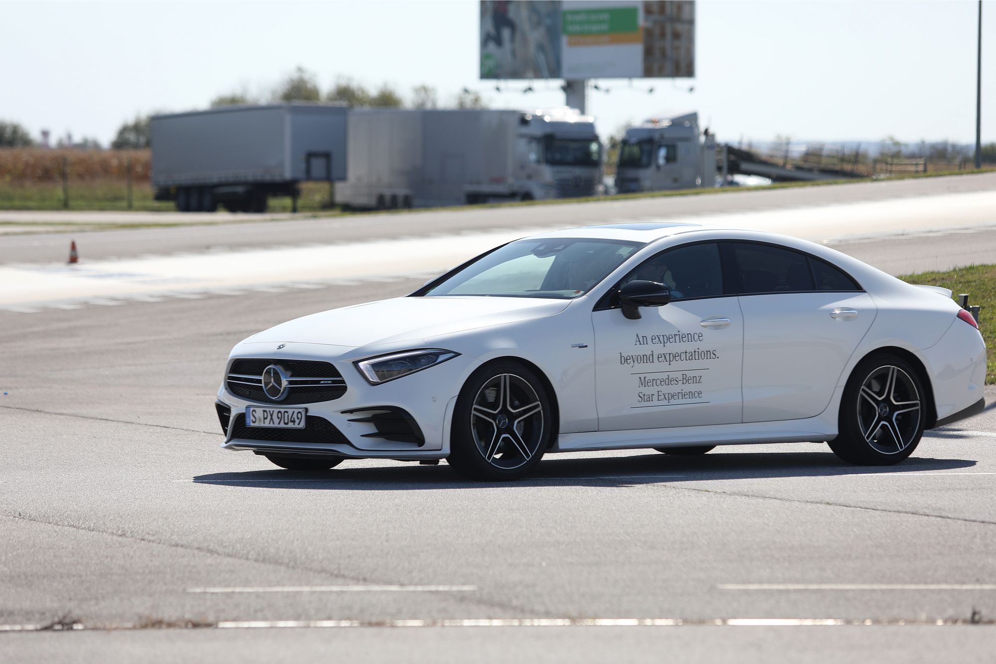 mercedes_experience-210919