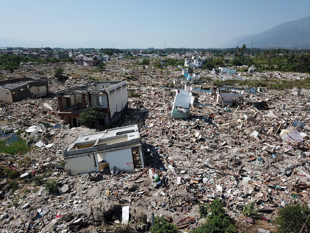 2019-09-25T185755Z_768279976_RC155C08FBF0_RTRMADP_3_INDONESIA-QUAKE_1