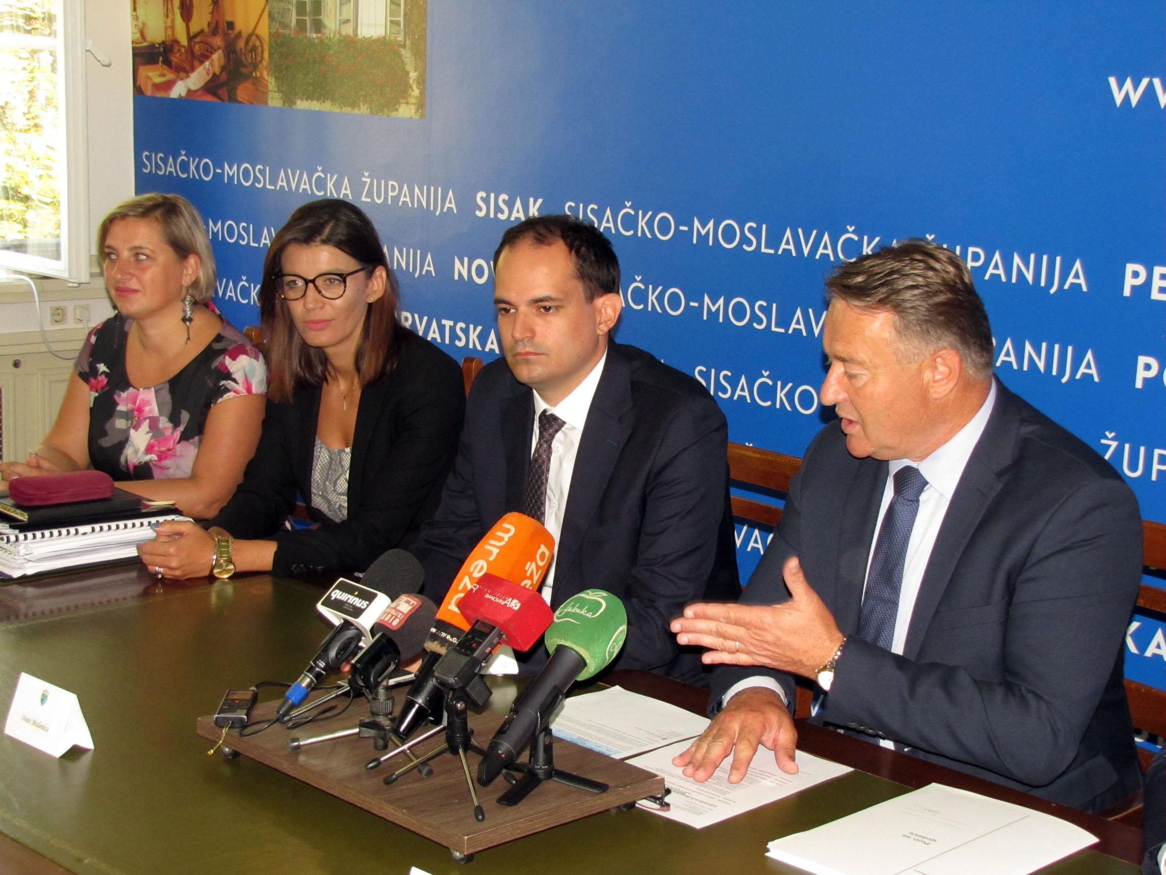 Silvija Desić Basarić, Josipa Rimac, ministar Ivan Malenica i župan Ivo Žinić