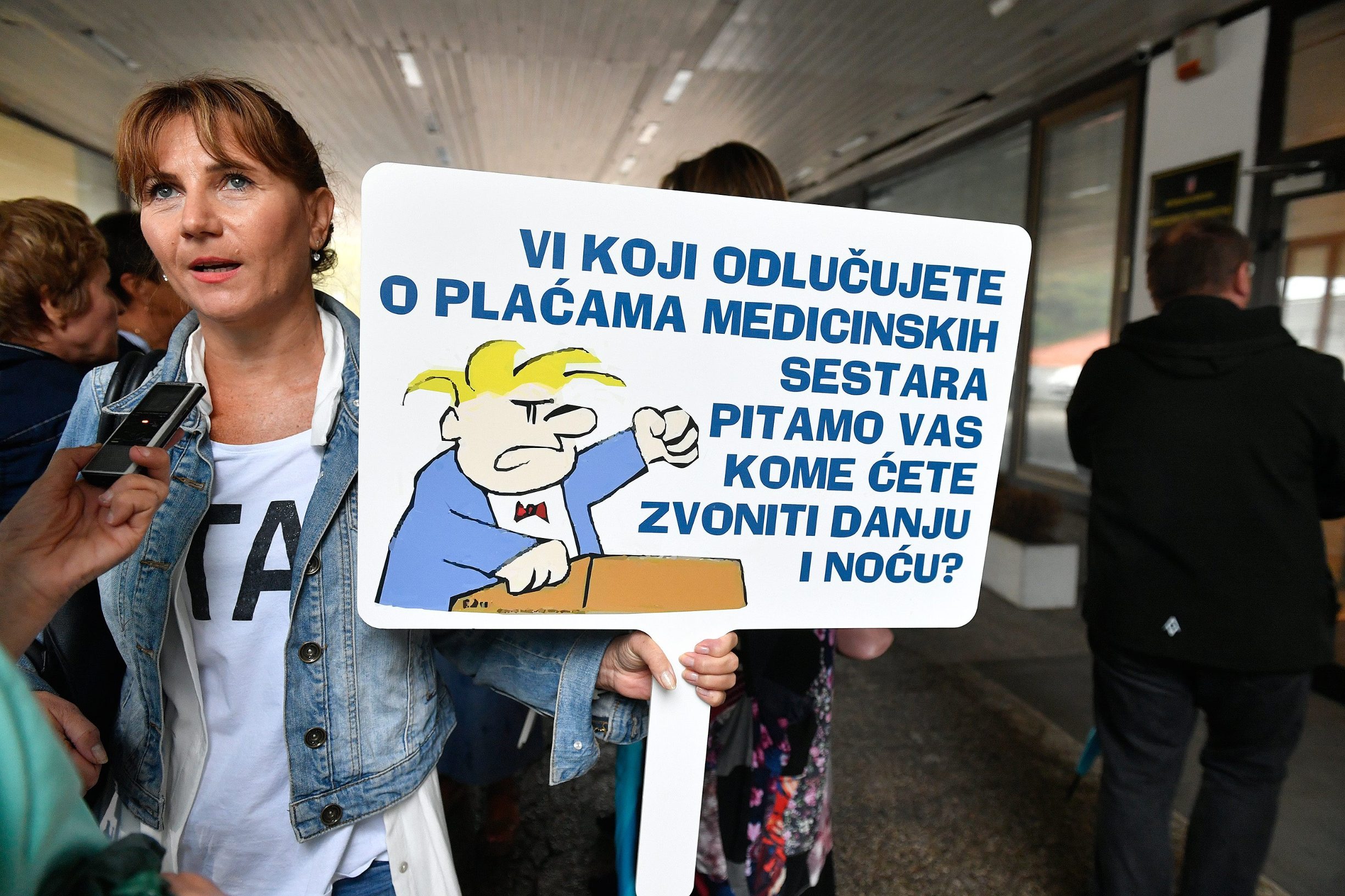 prosvjed_ministarstvo1-060919