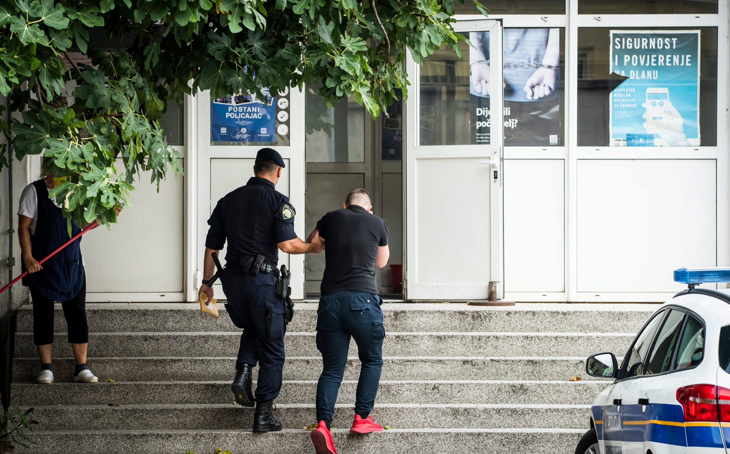 privodjenje_osumnjiceni05-060919