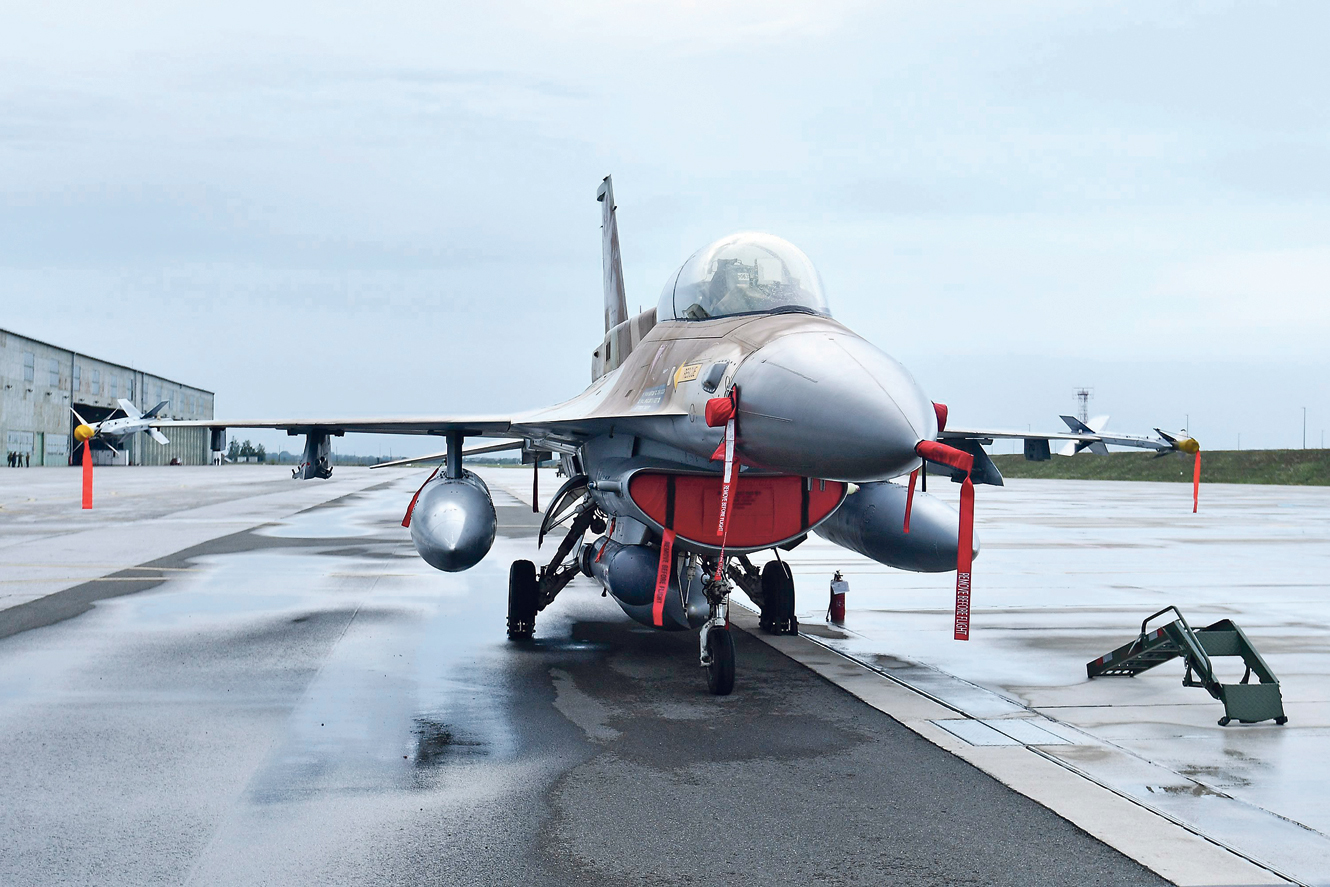 Prije točno godinu dana generalni direktor izraelskog ministarstva obrane službeno je objavio da Izrael nije u mogućnosti Hrvatskoj prodati borbene avione F-16 Barak