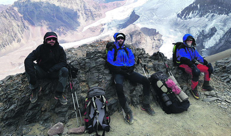 “Naš otac Željko sa 67 godina bio je najstariji klijent našem vodiču u dugo vremena. Vjerojatno je jedan od najstarijih ljudi koji su se popeli na Aconcaguu”