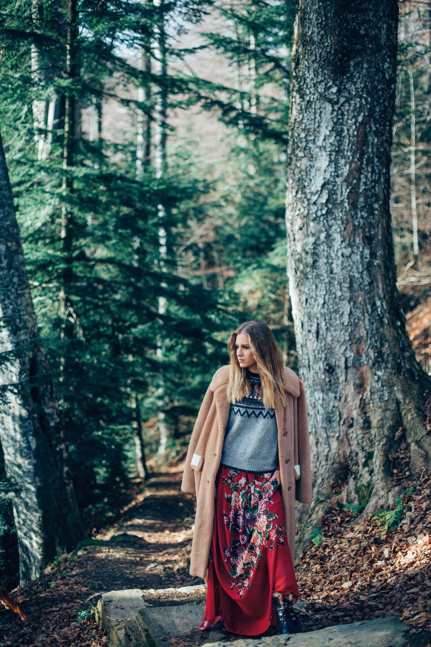 Haljina Hippy Garden 4300 kn, pulover Liu Jo 1710 kn, kaput Pinko 3499 kn, čizme Högl 1799 kn