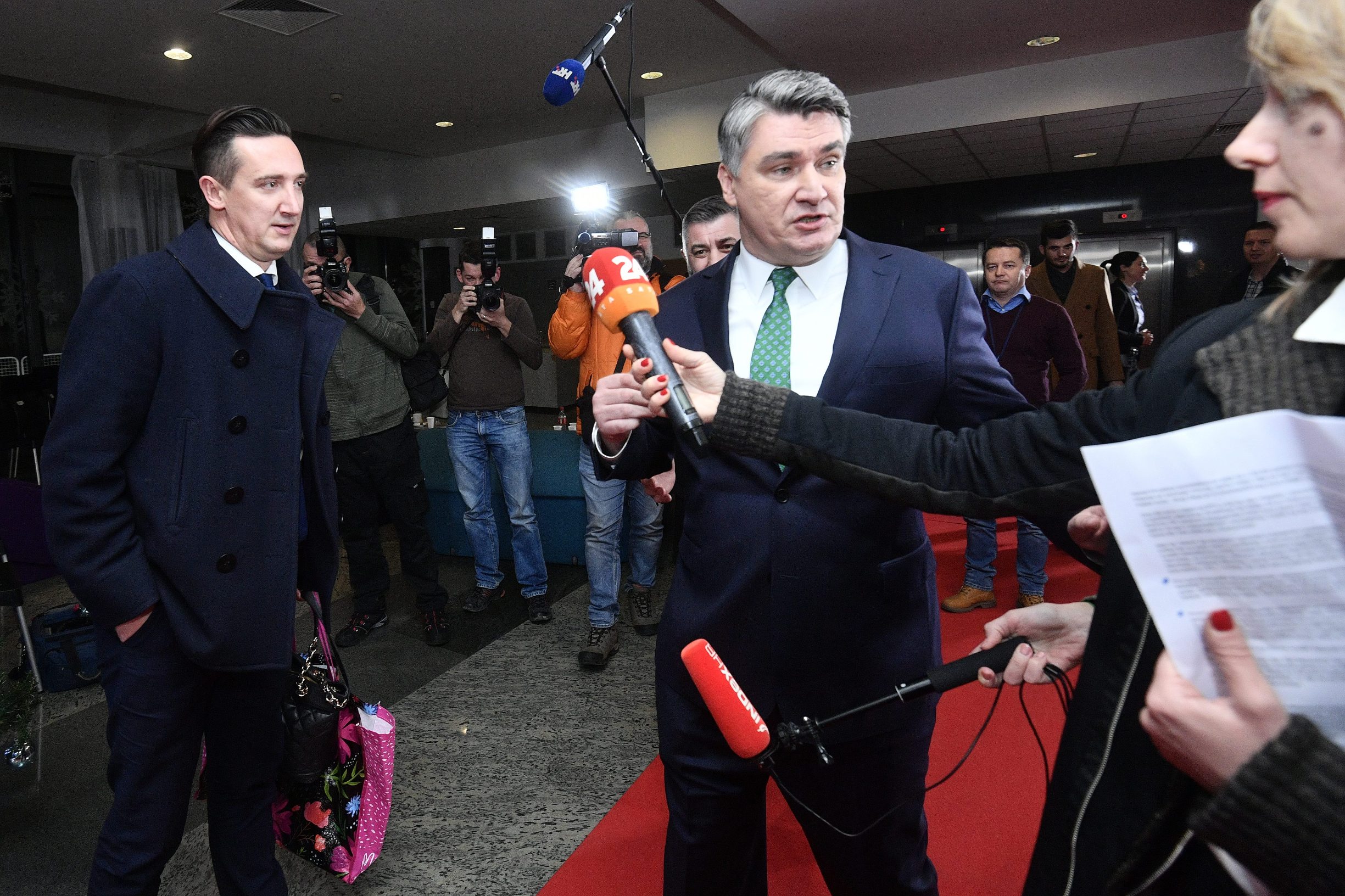 Savjetnik predsjednice Tomislav Madžar (lijevo)