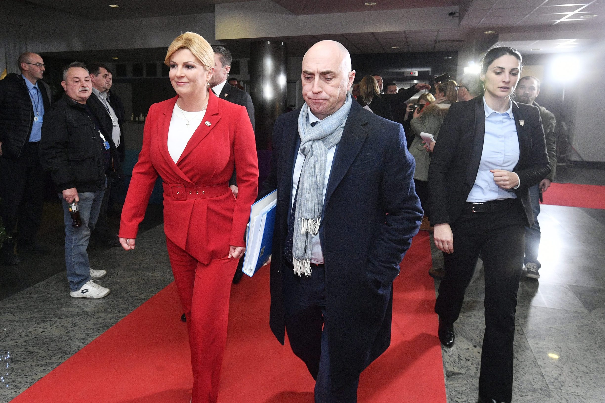 Kolinda Grabar Kitarović i glasnogovornik Zoltan Kabok