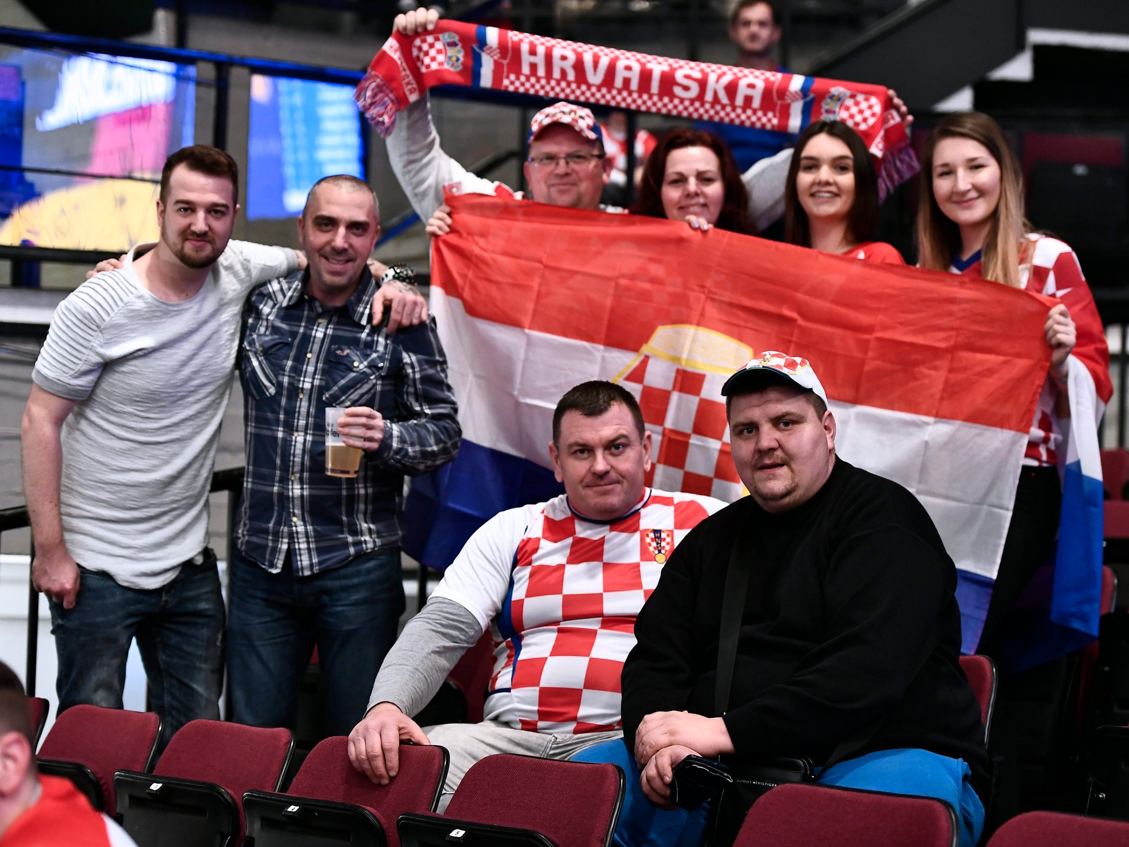 bec_navijaci1-200120