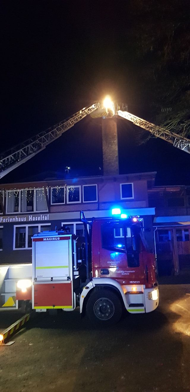 Spašavanje mladića iz dimnjaka