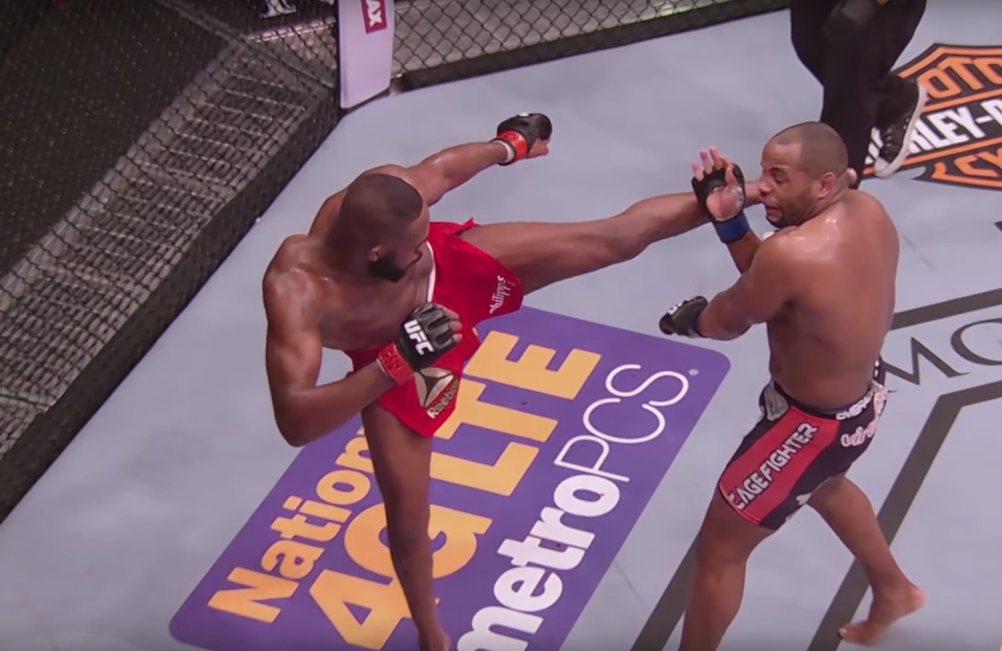 Jones vs. Cormier