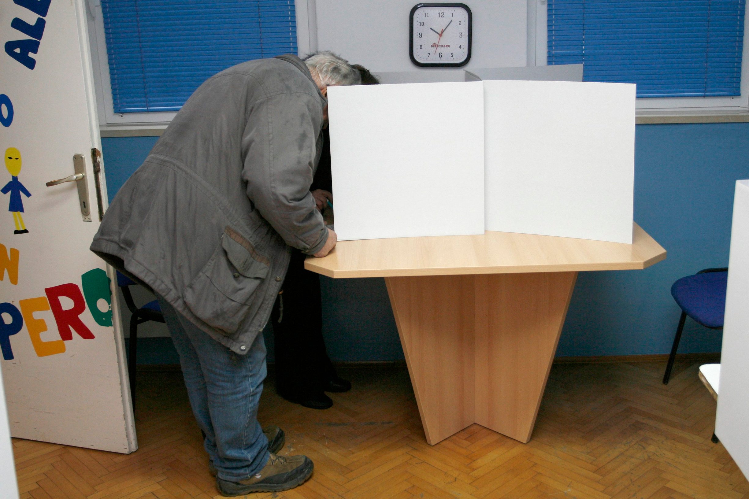 izbori_makarska1-271209