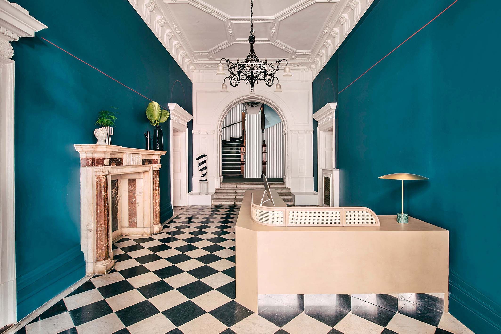 SELLA CONCEPT Public Hall radni prostor unutar zgrade iz 19. stoljeća u središtu Londona