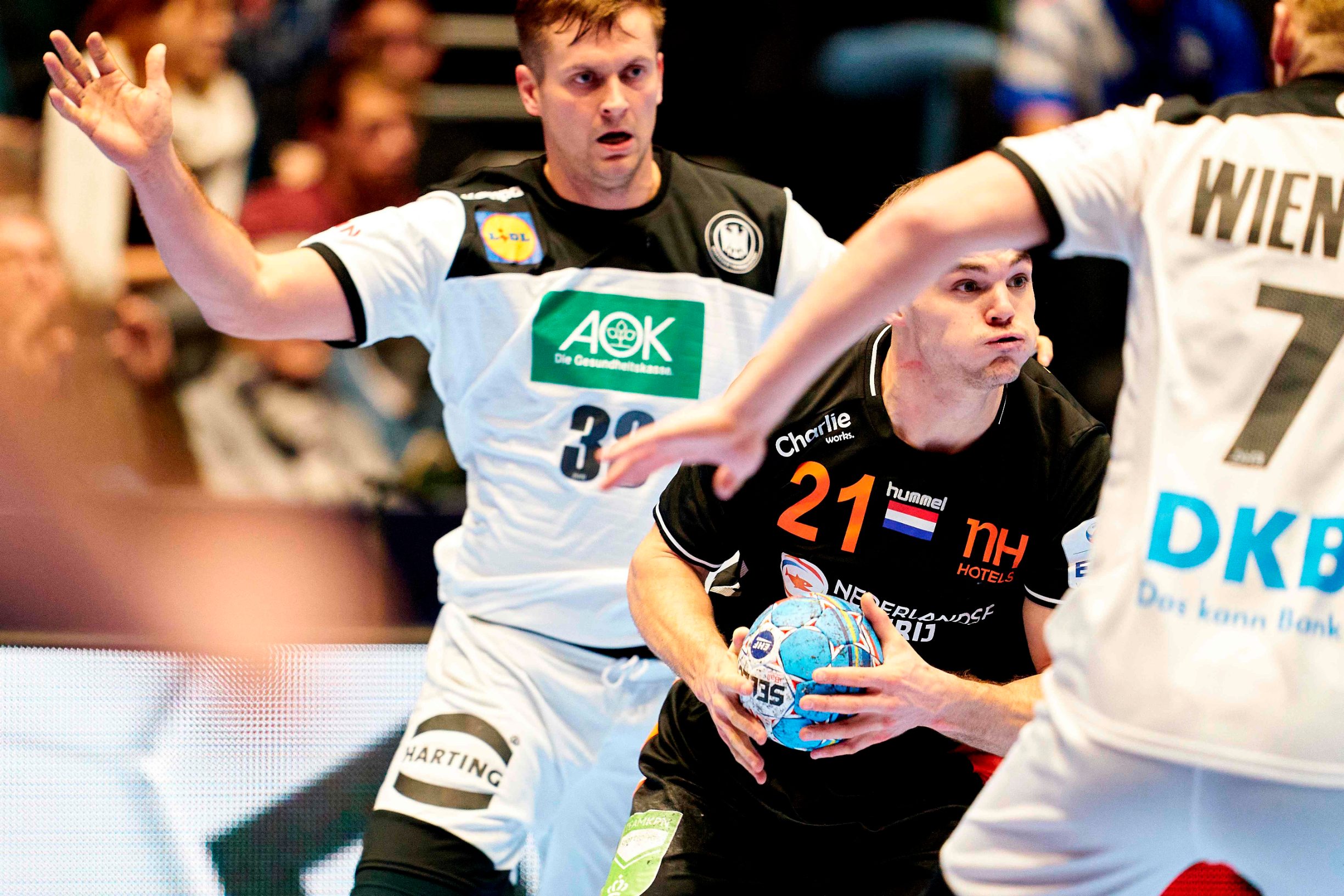 AFP_1NL0NM
