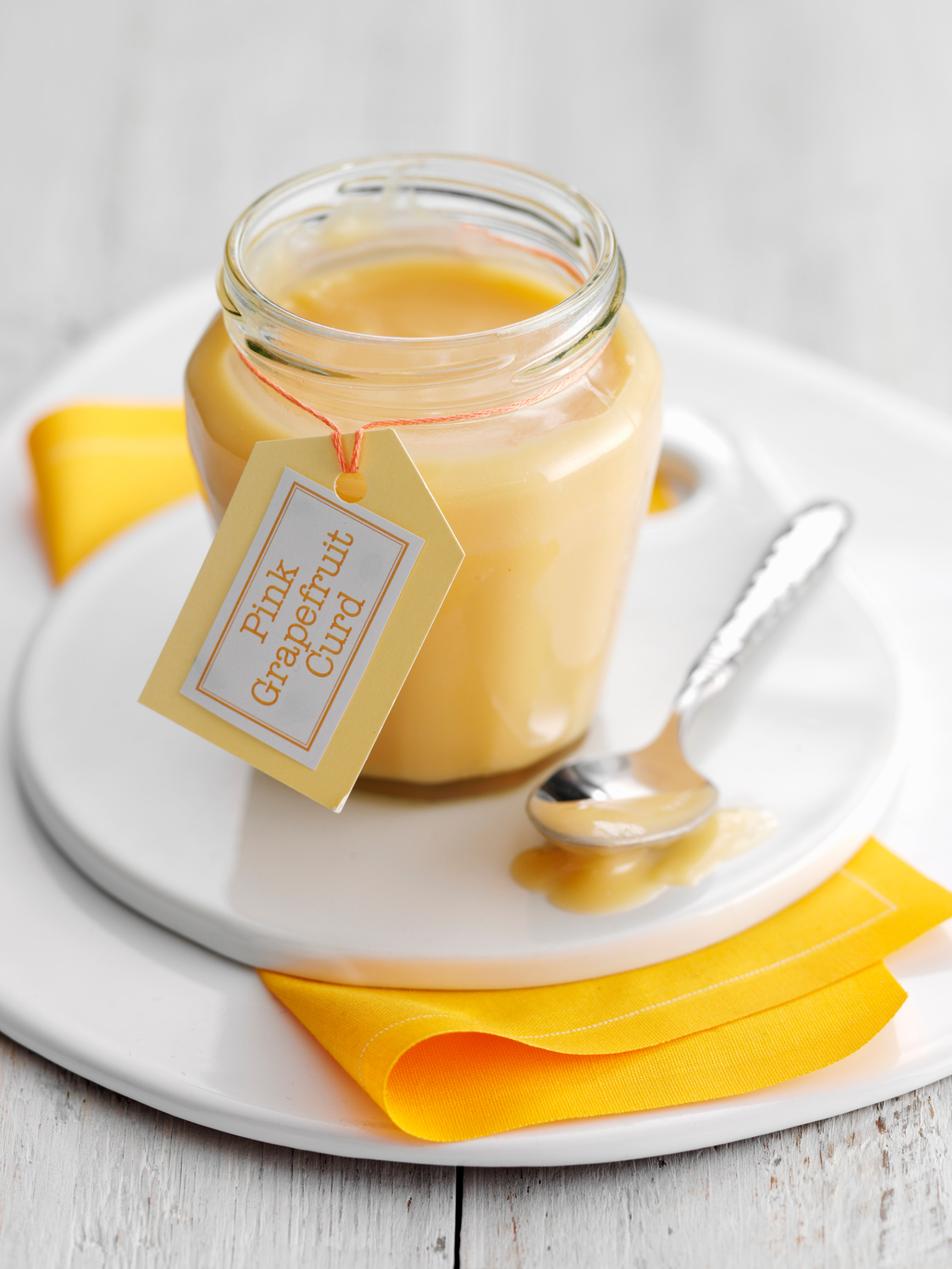 StockFood_12436148_HiRes_Pink_grapefruit_curd_in_a_glass_jar