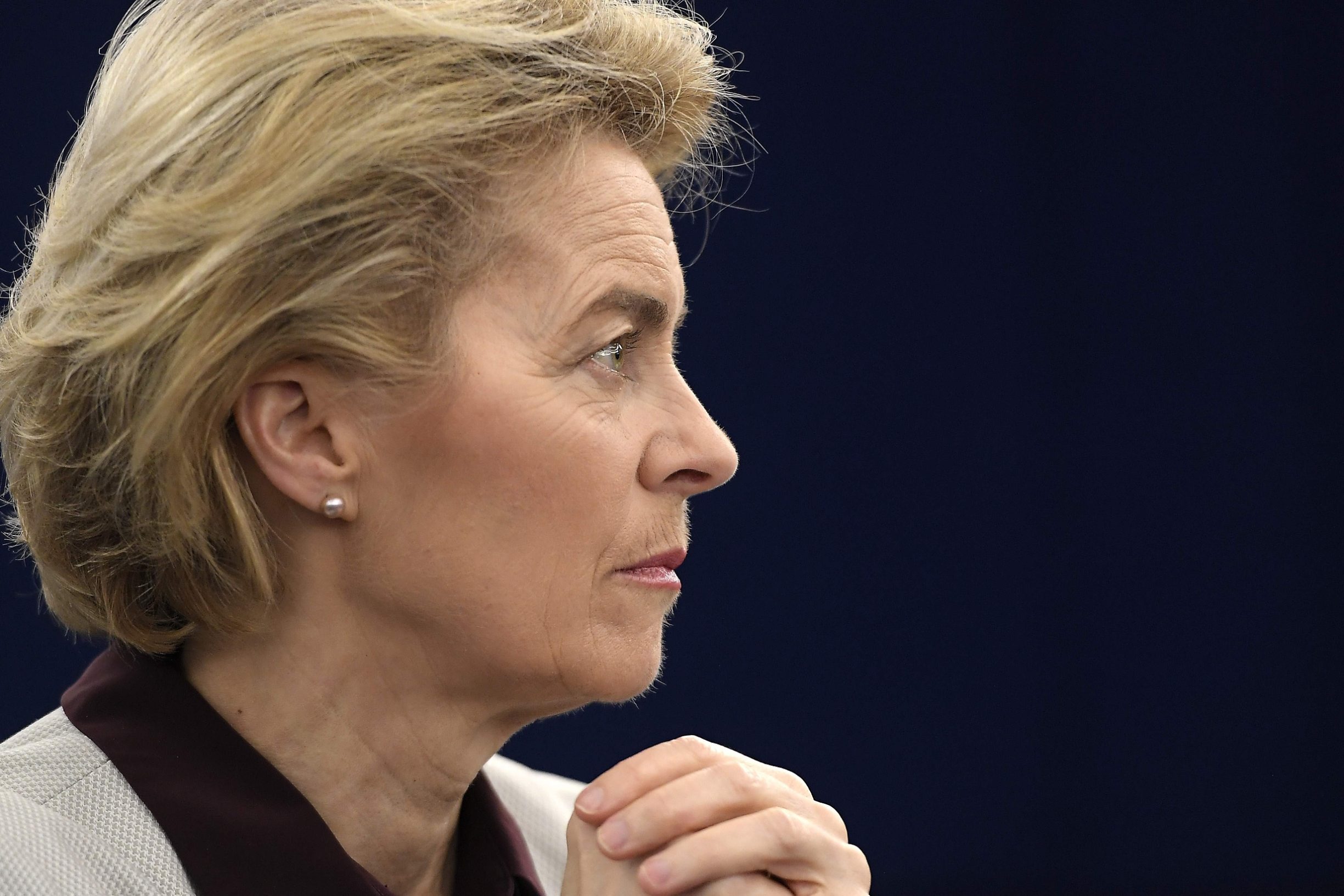 Predsjednica Europske komisije Ursula von der Leyen priznala je da se narušio Zakon o javnoj nabavi, ali je odbila preuzeti vlastitu odgovornost za malverzacije oko konzultantskih usluga ministarstva obrane