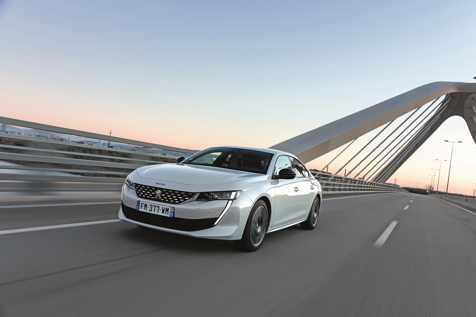 PEUGEOT-508HYBRID-TESTDRIVE-0120TC-081