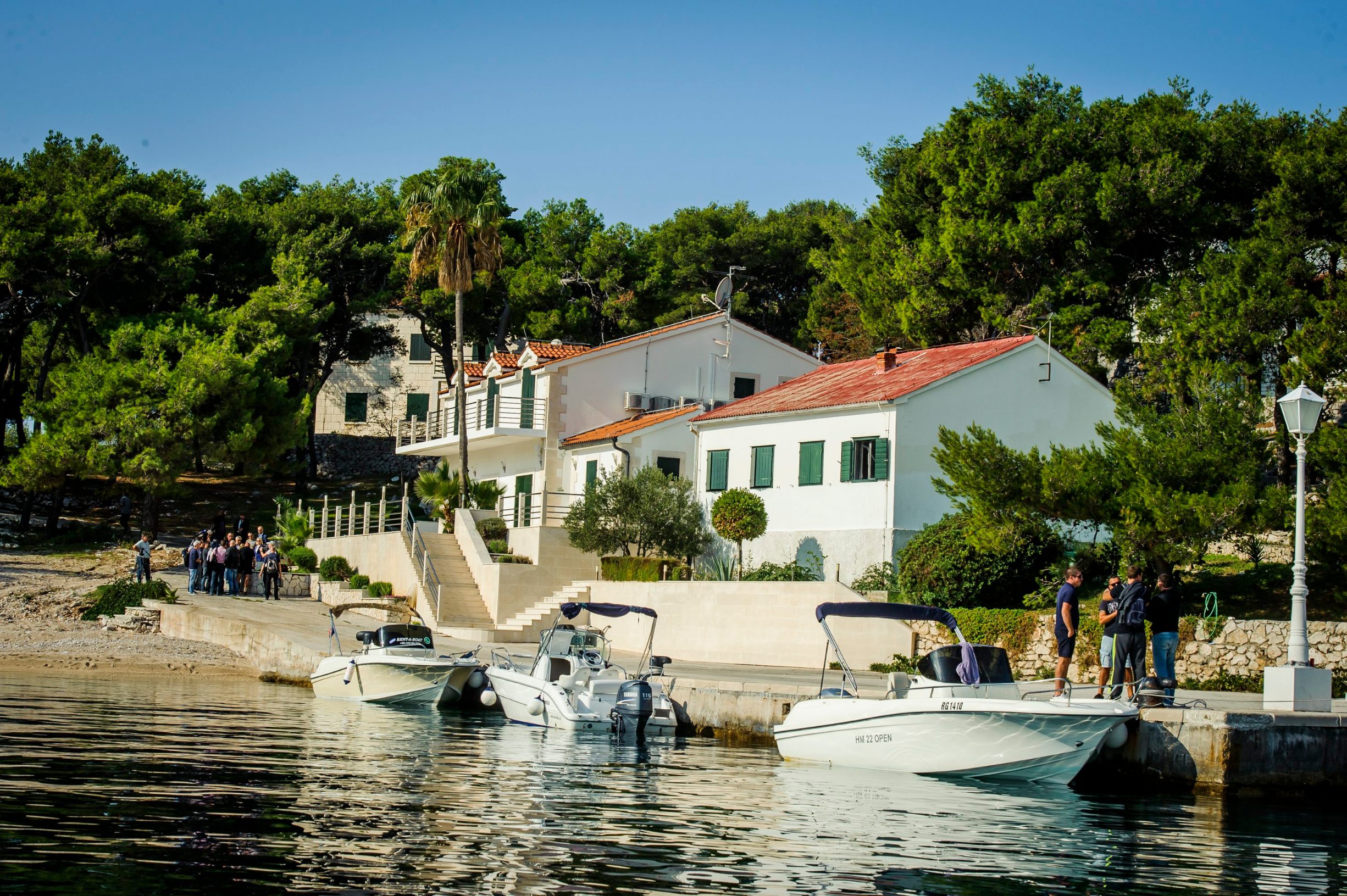 Otok Smokvica kod Rogoznice