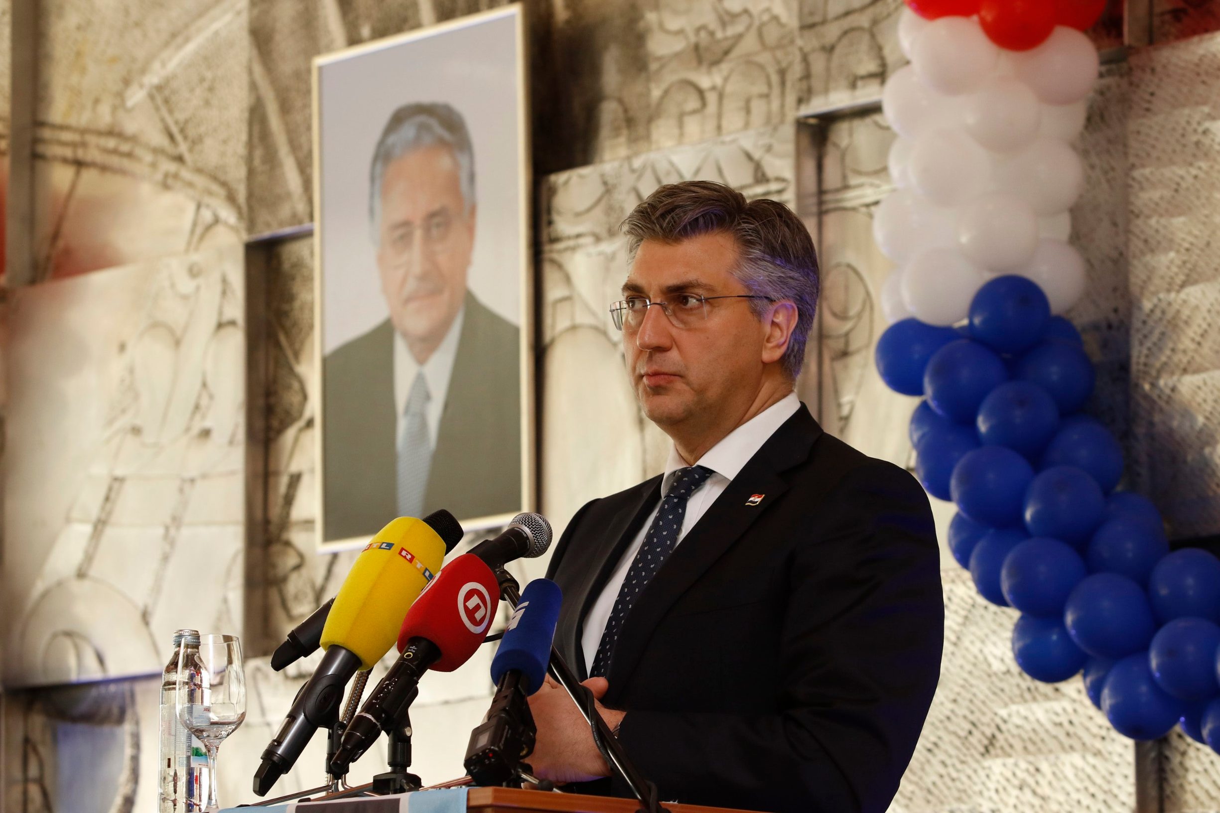 Premijer Plenković na proslavi makarskog HDZ-a