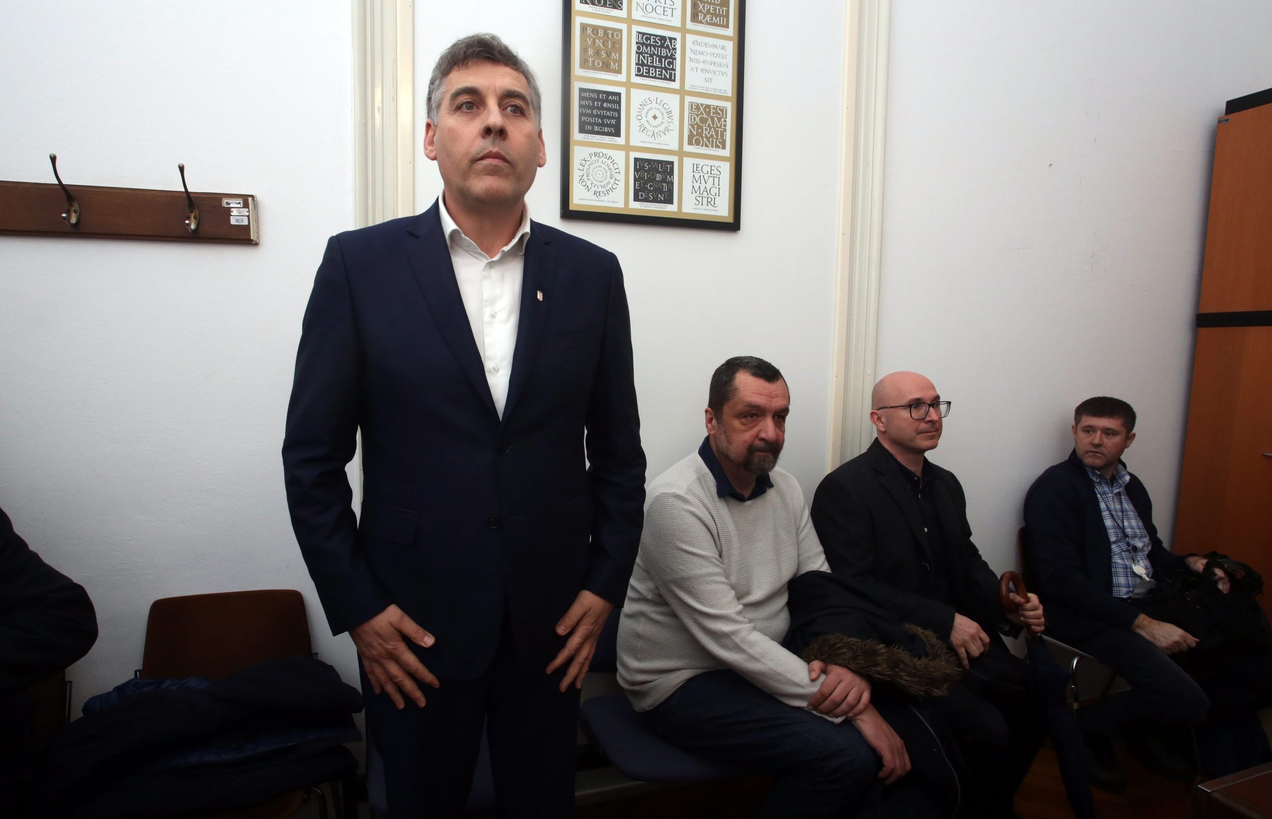 Robert Ljutić (lijevo)